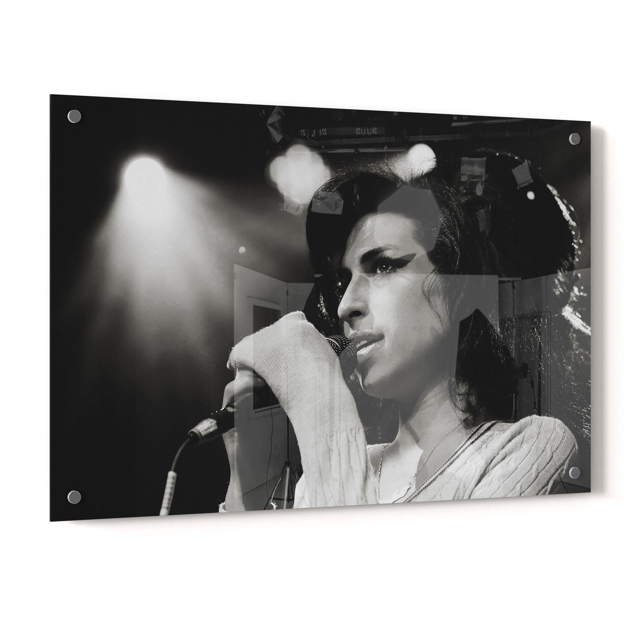 Crystal-clear acrylic glass black and white art print of Amy Winehouse 2007 with polished edges.