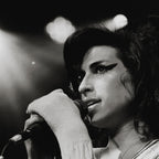 Medium zoom highlighting the rich black and white tonal range of the Amy Winehouse 2007 Zurich Volkshaus fine art print.