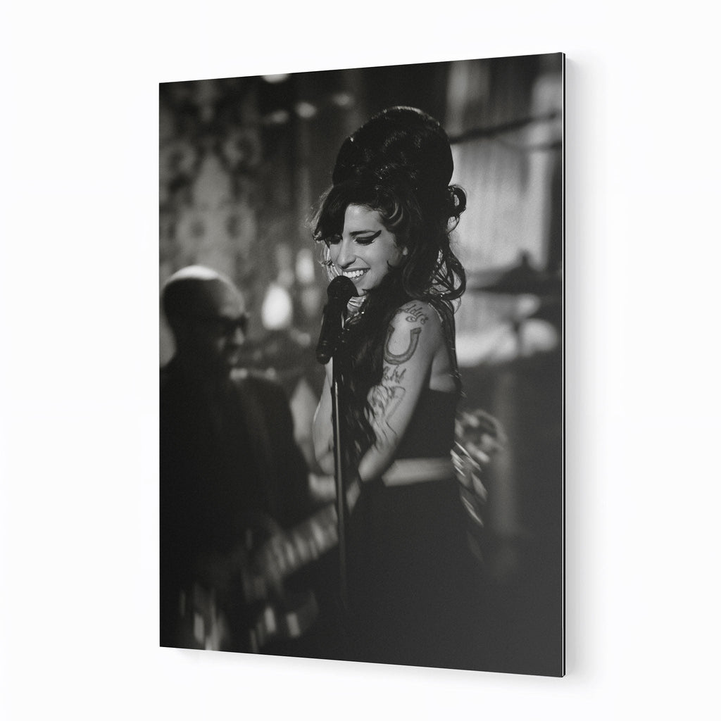 Premium black and white metal print of Amy Winehouse at the 2008 Grammy Awards on an industrial-grade aluminum panel.