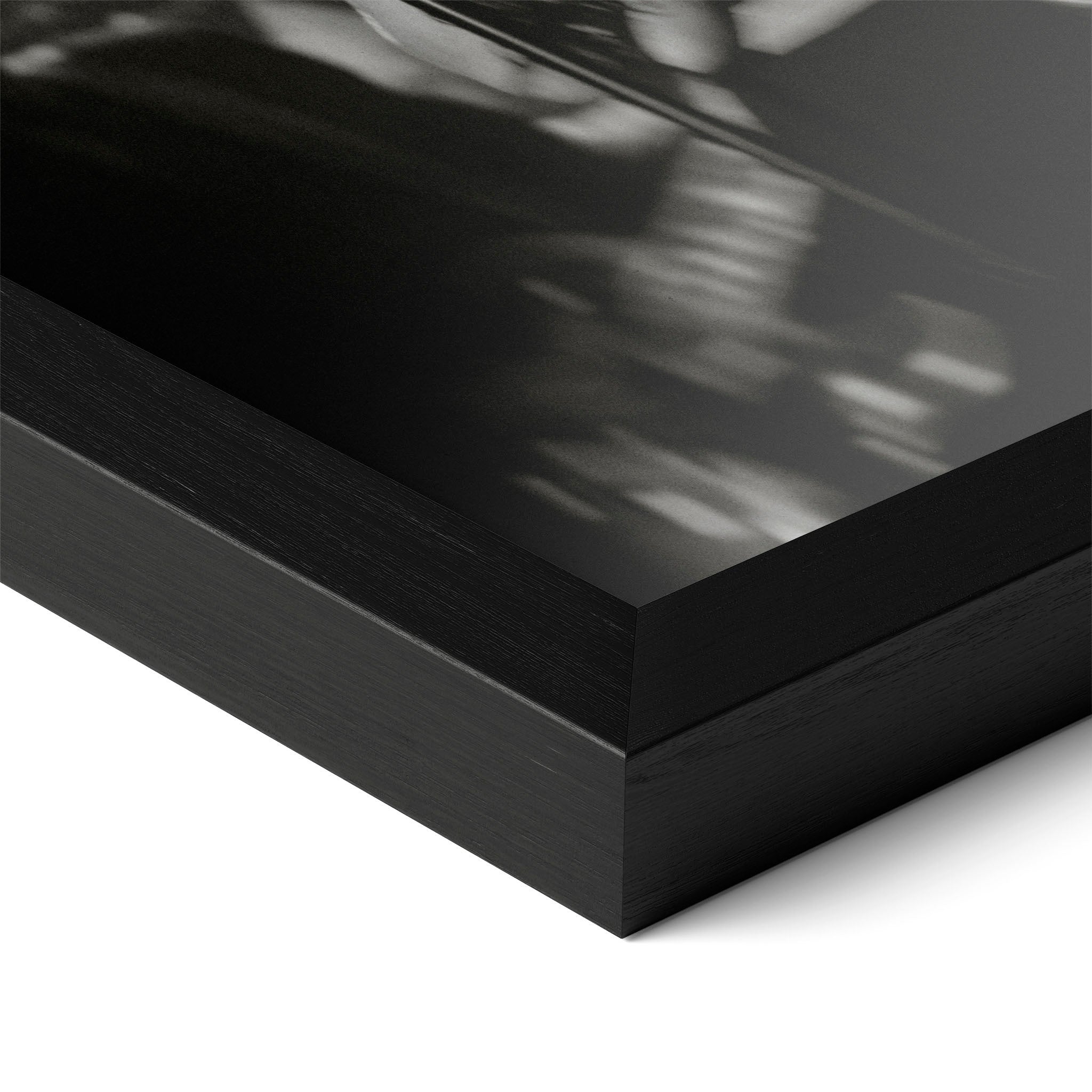 Detailed corner close-up of the premium black wooden frame holding the Amy Winehouse 2008 Grammys black and white poster.