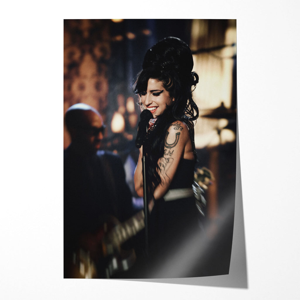 Unframed Amy Winehouse 2008 Grammy Awards Riverside Studios color concert poster print, smiling under warm stage light with her signature beehive.