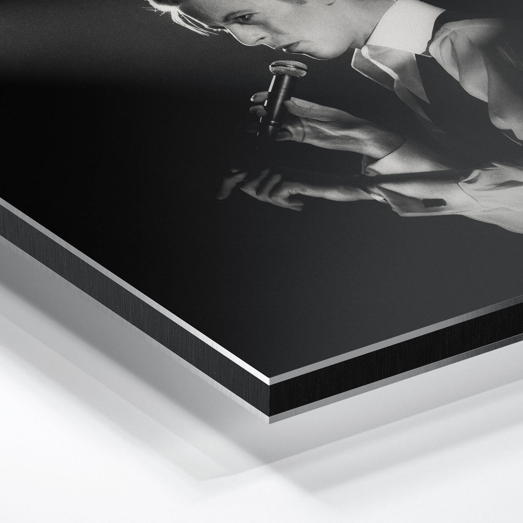 Macro close-up of the ultra-thin aluminum DIBOND panel edge of the David Bowie 1976 black and white metal print.