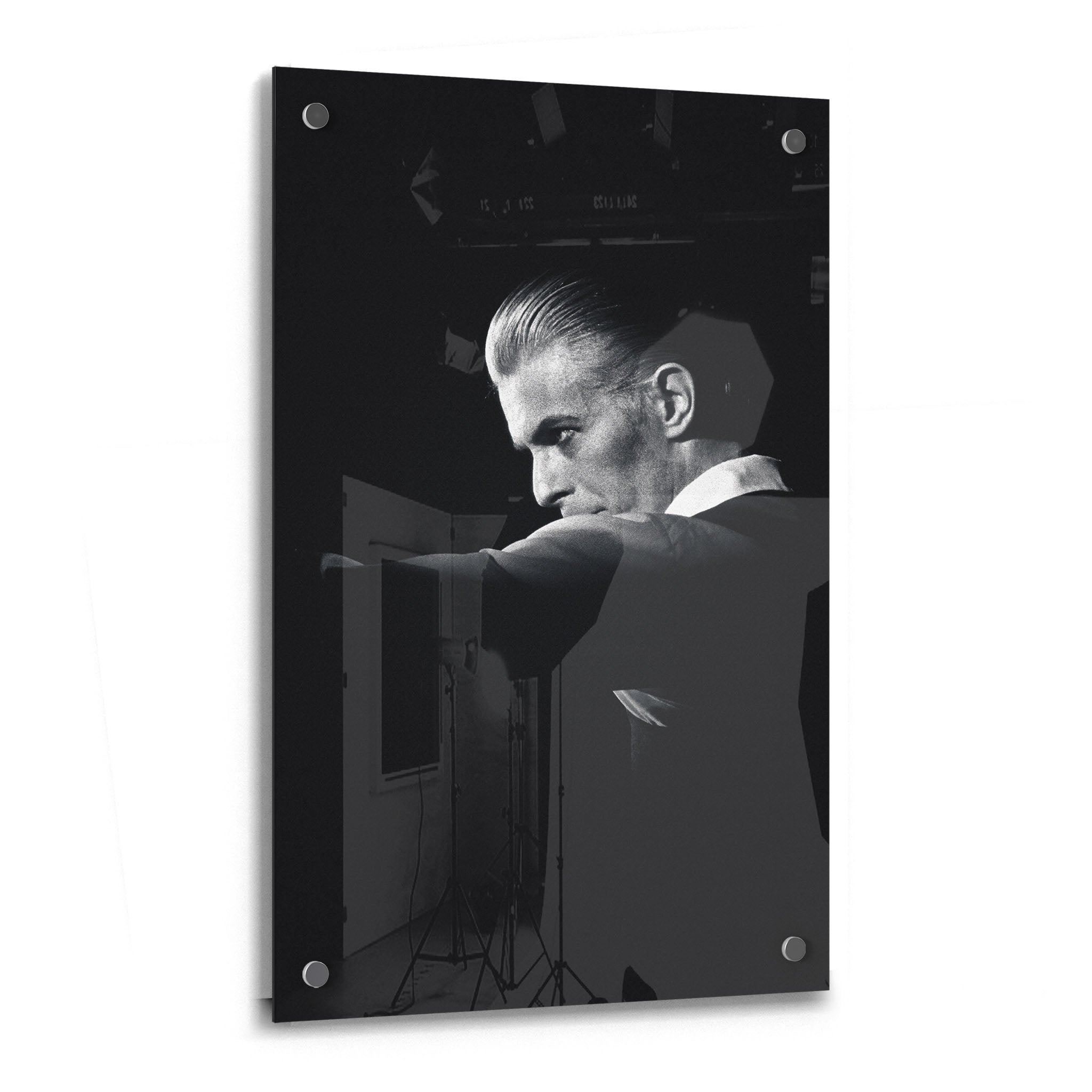 Crystal-clear acrylic glass black and white art print of David Bowie 1976 with polished edges.
