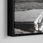 Corner macro of the elegant floating gap and fine finish of the black floating canvas frame.