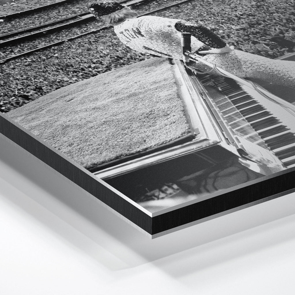 Macro close-up of the ultra-thin aluminum DIBOND panel edge of the Elton John 1975 black and white metal print.