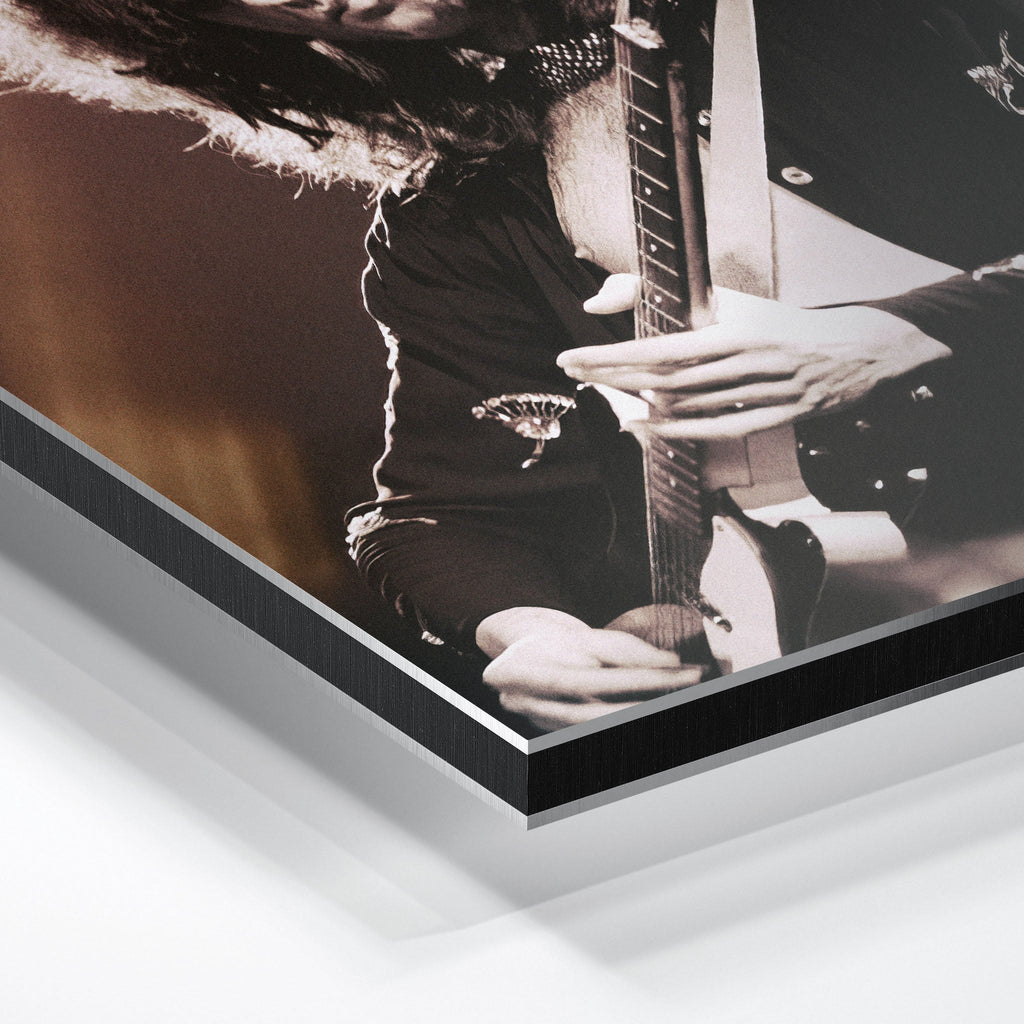 Close-up of the aluminum edge on the Jimmy Page metal print