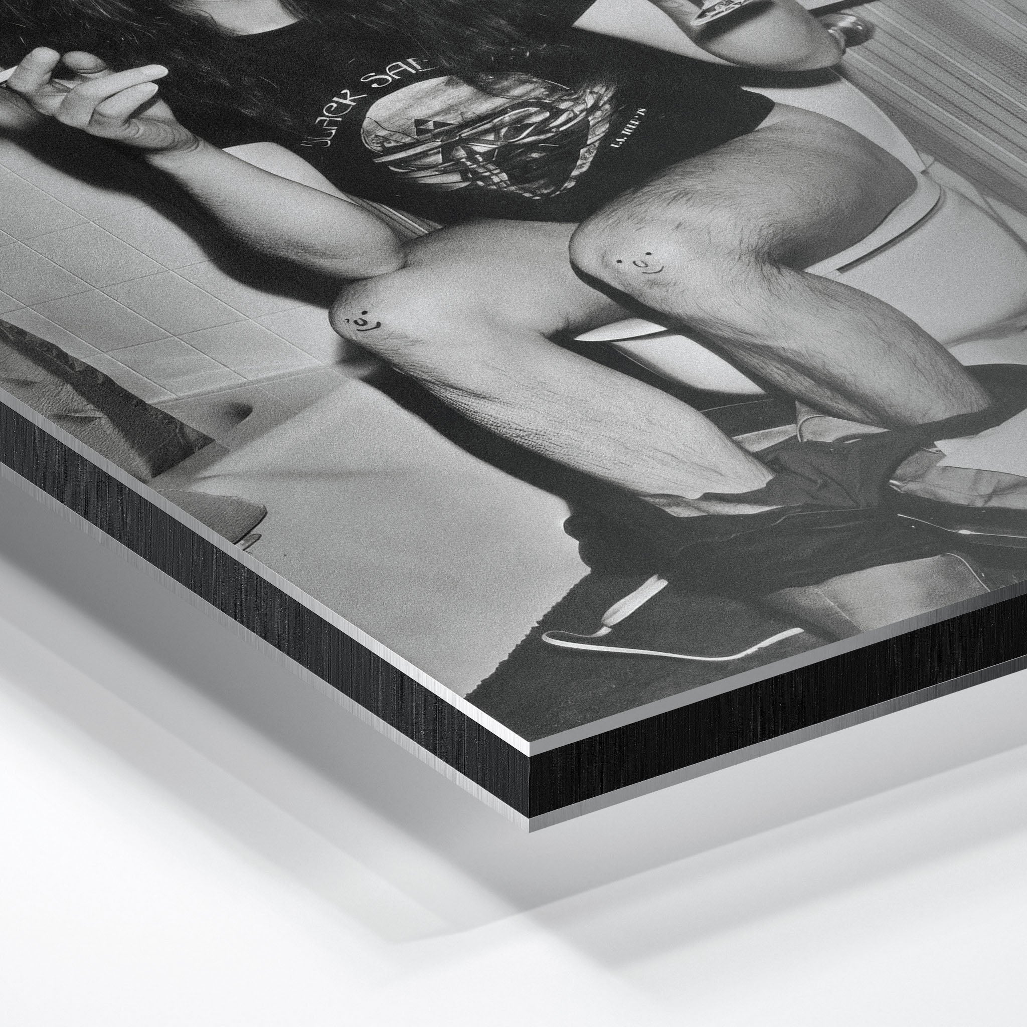 Close-up of the aluminum edge on the Ozzy Osbourne bathroom black and white metal print