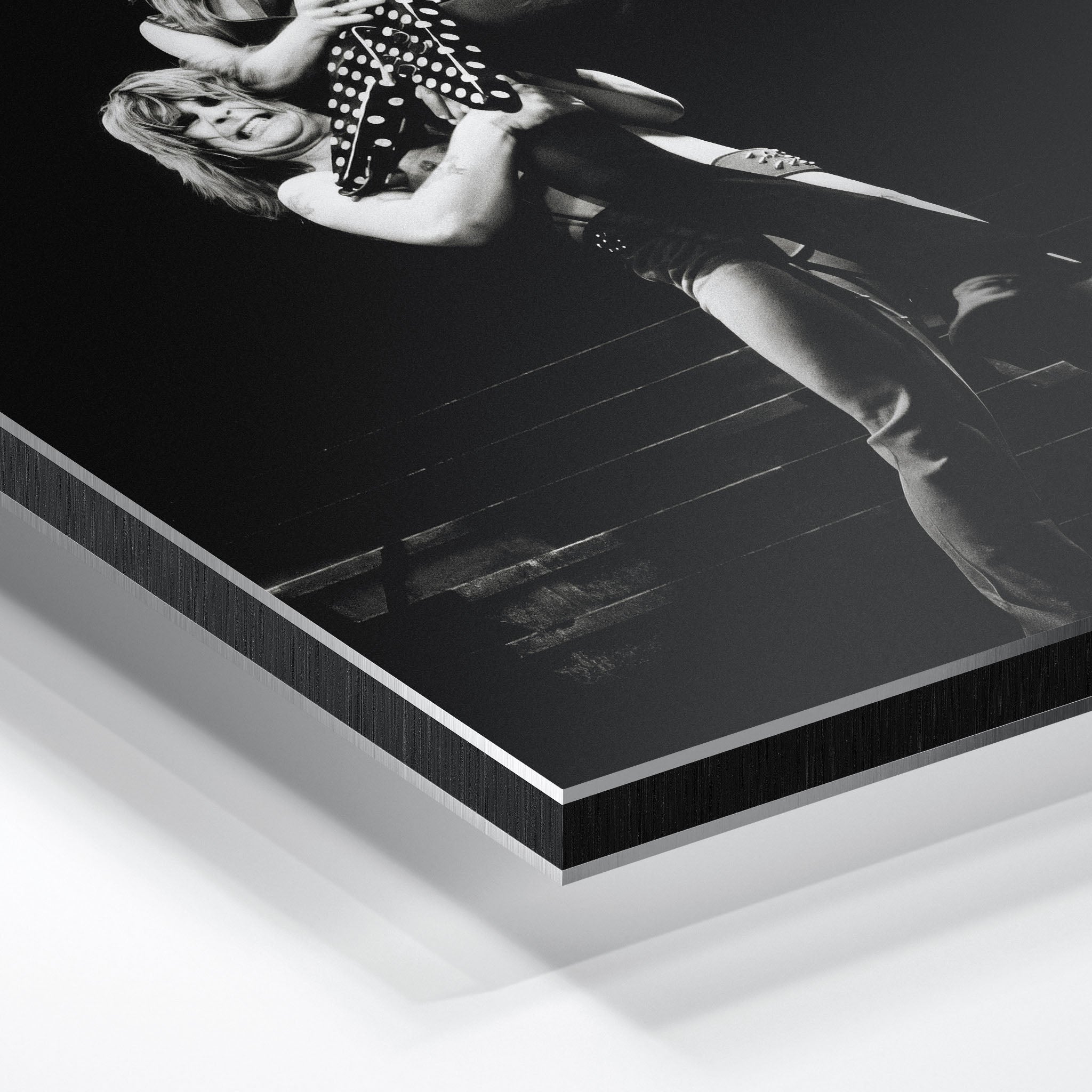 Close-up of the aluminum edge on the Ozzy and Randy Rhoads black and white metal print