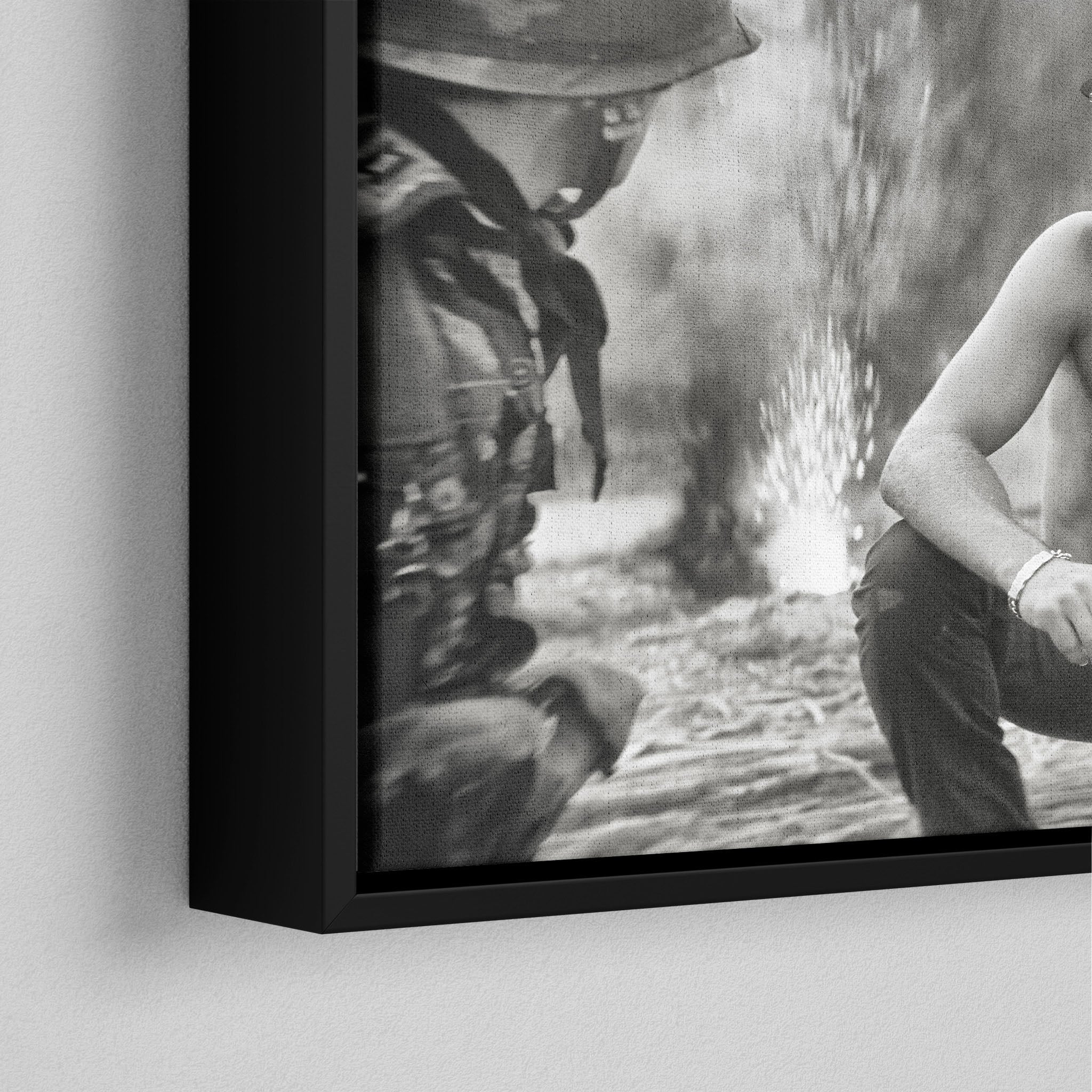 Corner close-up of the black floating frame on the Apocalypse Now Kilgore black and white canvas