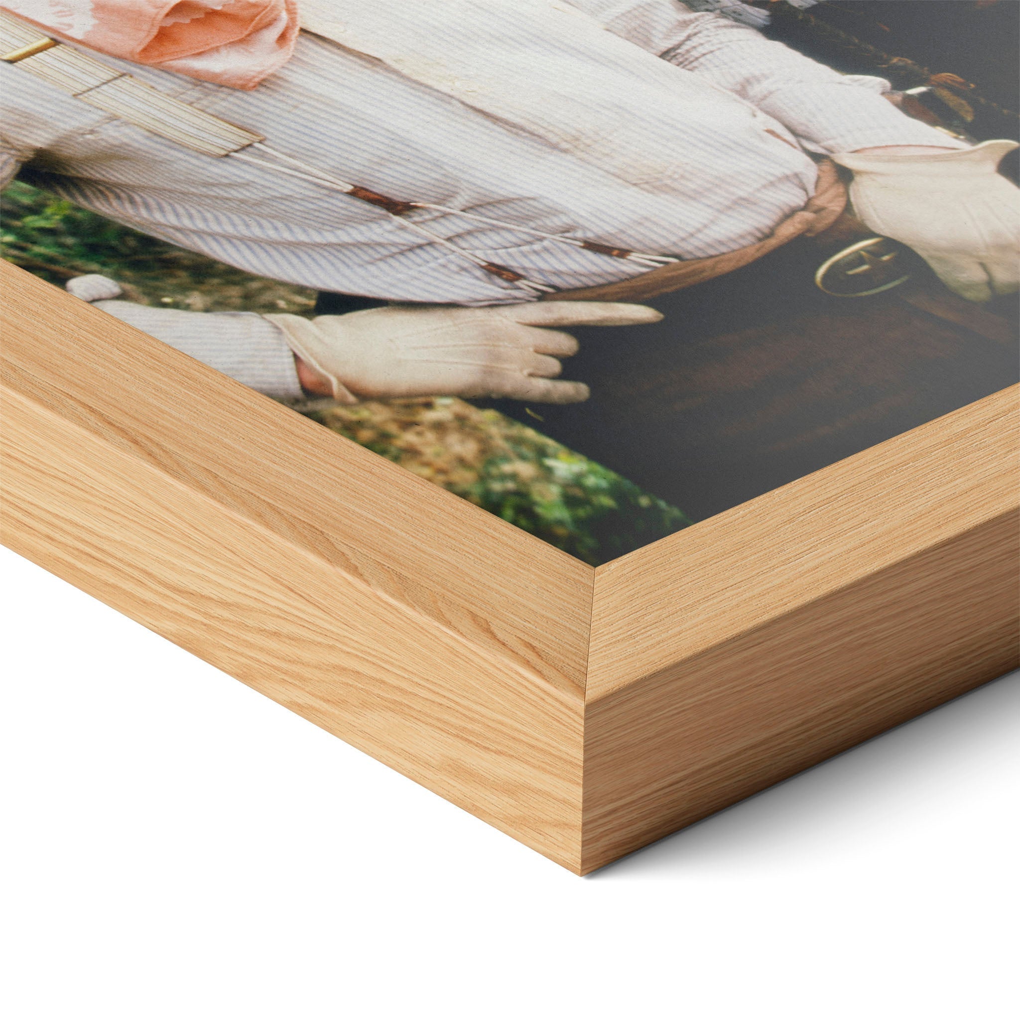 Close-up of the natural oak frame on the Lonesome Dove colour poster