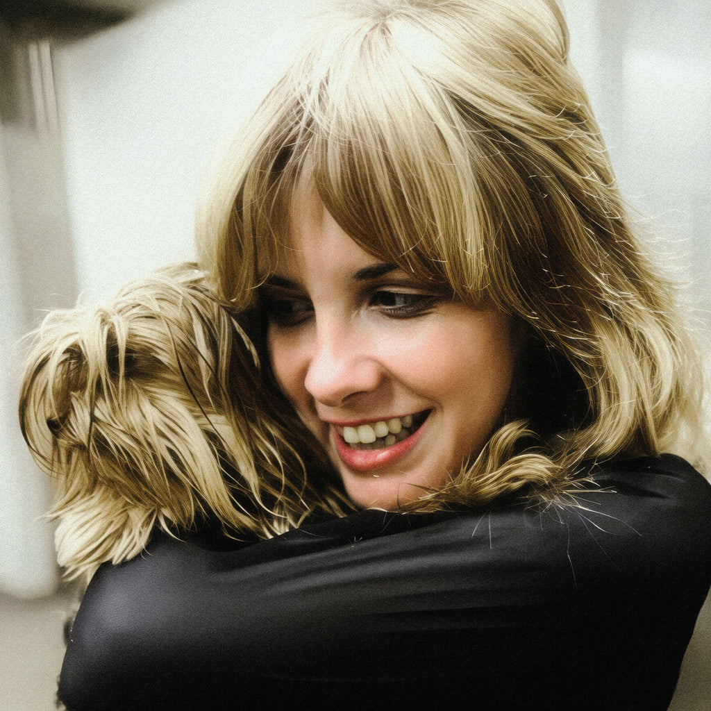 Medium zoom highlighting the crisp detail and rich colour of the Stevie Nicks portrait print