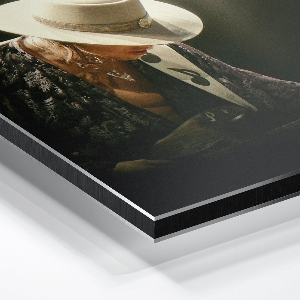 Close-up of the aluminium edge on the Stevie Ray Vaughan 1985 Laramie colorized metal print